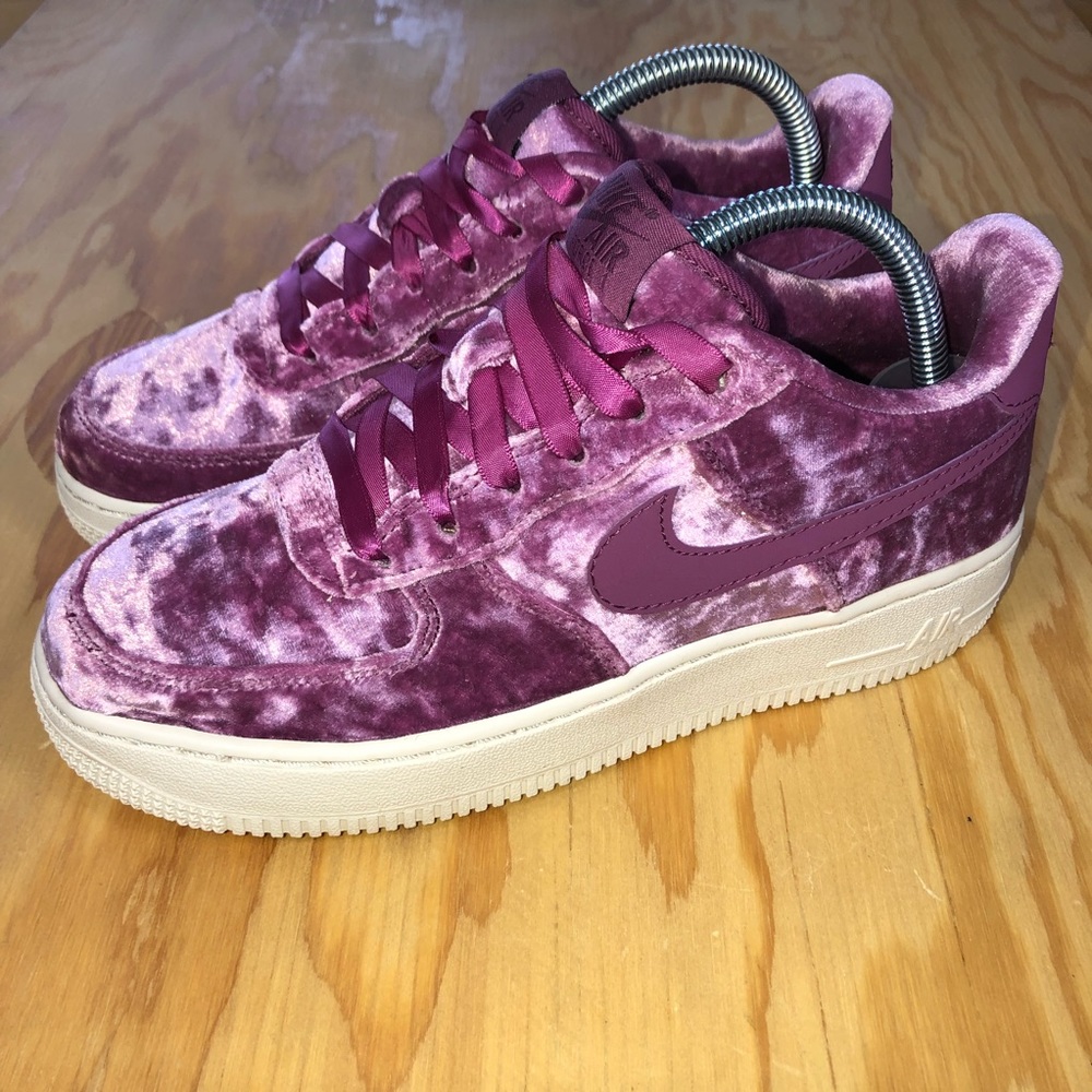 Nike Air Force 1 LV8 (GS)